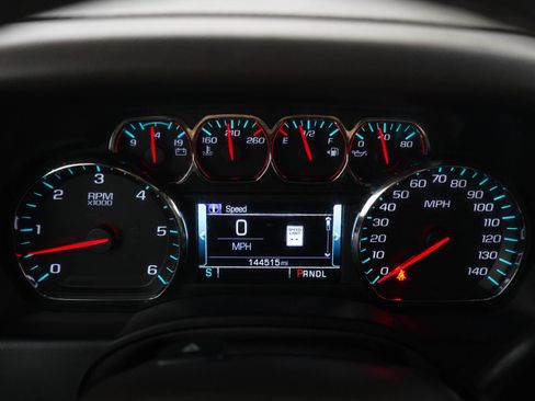 Used 2017 Chevrolet Tahoe LT w/ LT Signature Package AWD/4WD image 25