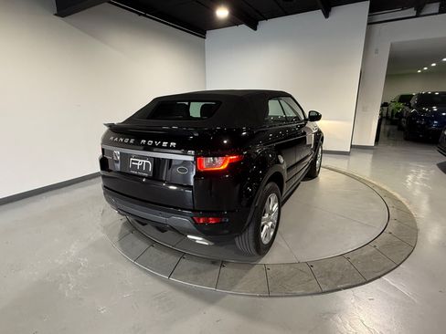 Used 2019 Land Rover Range Rover Evoque SE Dynamic AWD/4WD image 8