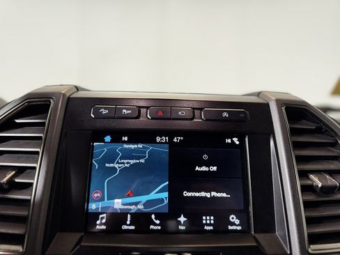 Used 2018 Ford F150 Raptor w/ Equipment Group 802A Luxury image 16