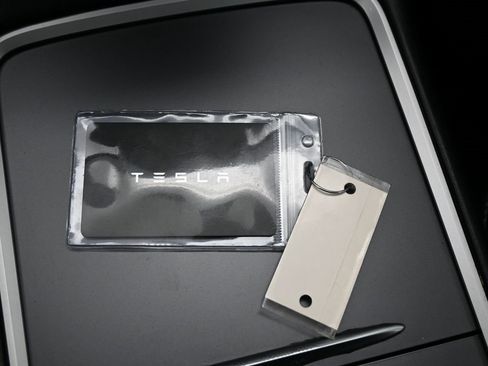 Used 2021 Tesla Model 3 Long Range image 33