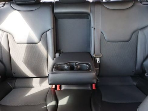 Used 2022 Jeep Compass Altitude w/ Convenience Group image 35