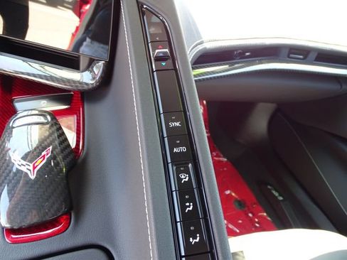 Used 2021 Chevrolet Corvette Stingray Coupe w/ Z51 Performance Package RWD image 11