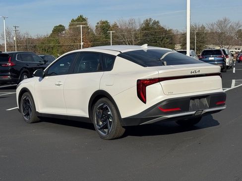 New 2025 Kia K4 EX image 5