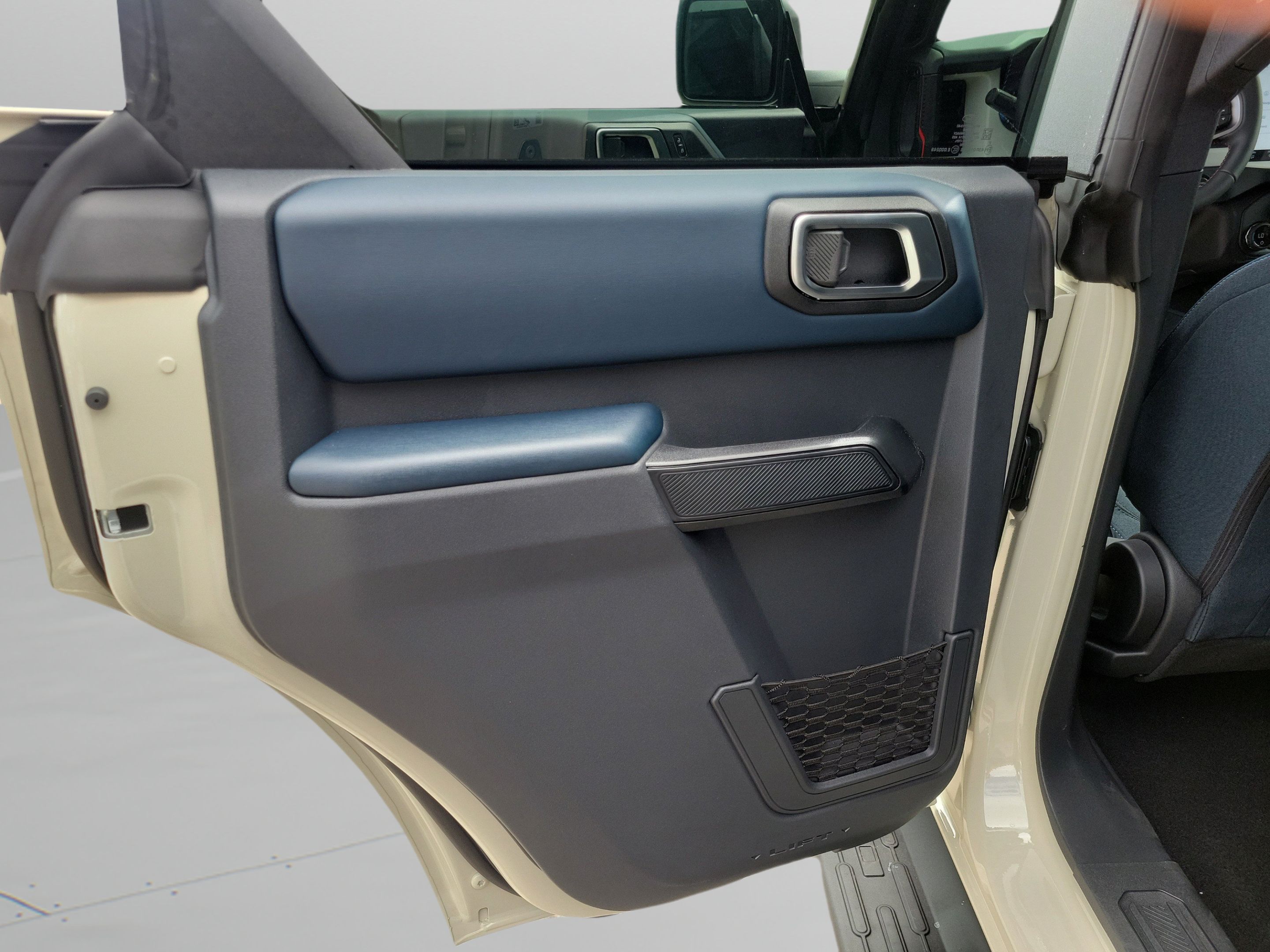 New 2026 Ford Bronco Heritage Edition AWD/4WD image 11