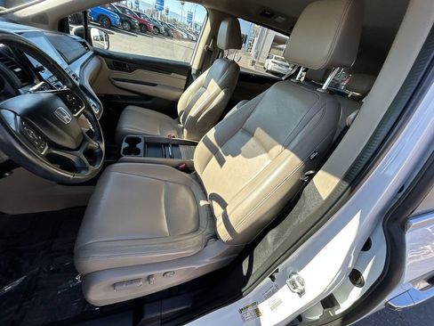 Used 2021 Honda Odyssey EX-L image 11