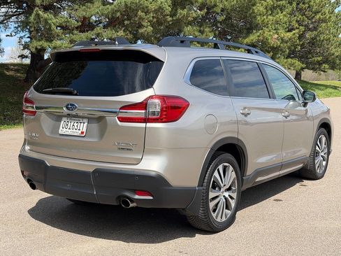 Used 2020 Subaru Ascent Limited w/ Popular Package #2A AWD/4WD image 3
