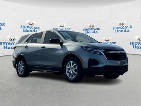 Used 2024 Chevrolet Equinox LS image 10