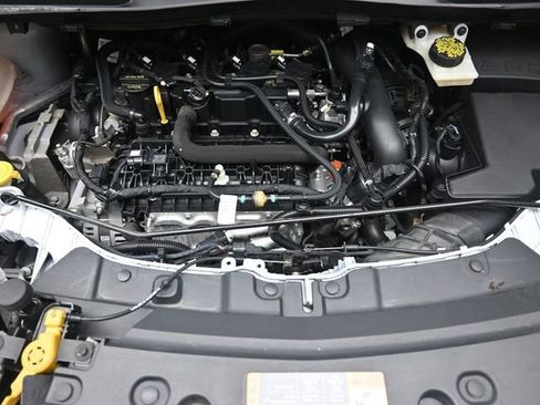 Used 2019 Ford Escape SE image 30