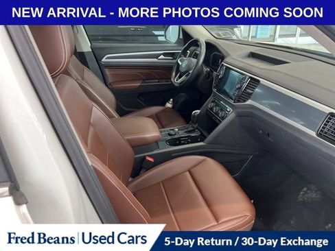 Used 2022 Volkswagen Atlas SEL R-Line image 6