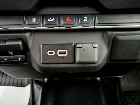 Used 2024 GMC Sierra 2500 Pro w/ Convenience Package AWD/4WD image 30