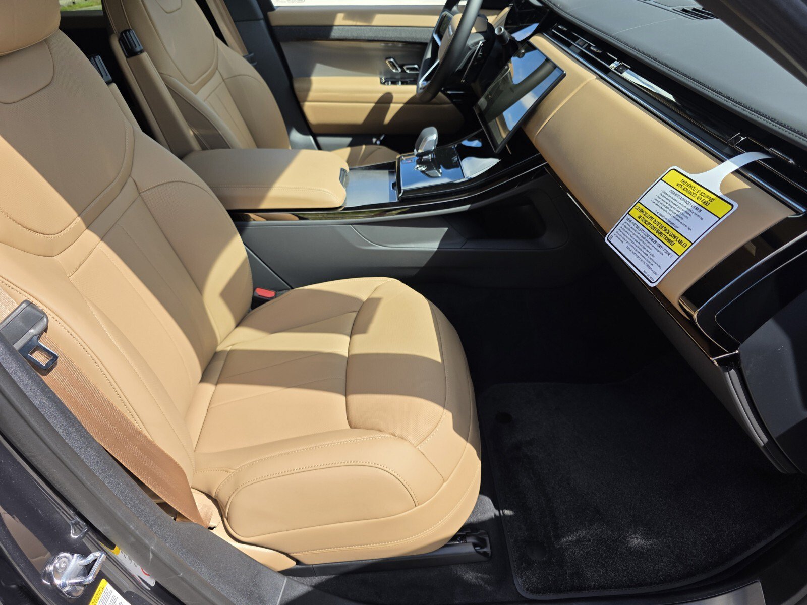 New 2027 Land Rover Range Rover Sport SE AWD/4WD image 3