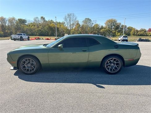 Used 2019 Dodge Challenger R/T w/ Driver Convenience Group image 10