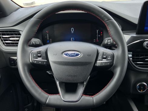 Used 2023 Ford Escape ST-Line AWD/4WD image 16