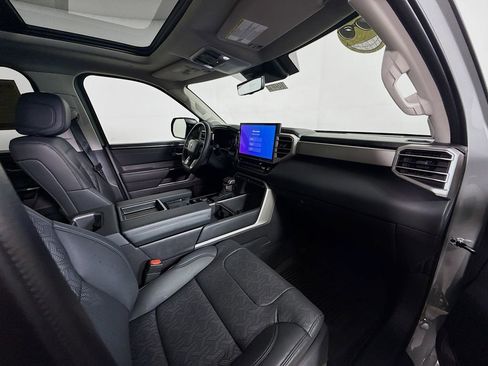 Used 2024 Toyota Tundra Limited image 30