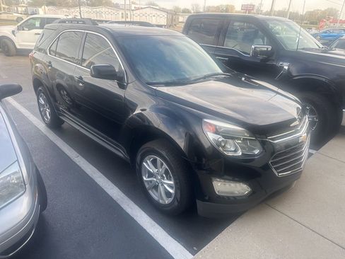 Used 2017 Chevrolet Equinox LT w/ Convenience Package image 1