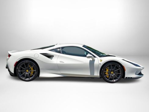 Used 2022 Ferrari F8 Tributo RWD image 6
