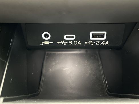 Certified 2025 Subaru Outback Onyx Edition image 38