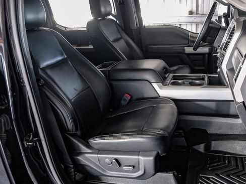 Used 2019 Ford F250 Lariat w/ Lariat Ultimate Package image 31