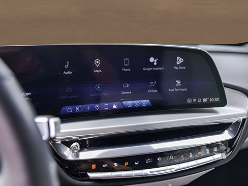 Certified 2024 Cadillac Lyriq Luxury RWD image 14