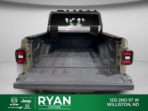 Used 2020 Jeep Gladiator Rubicon AWD/4WD image 14