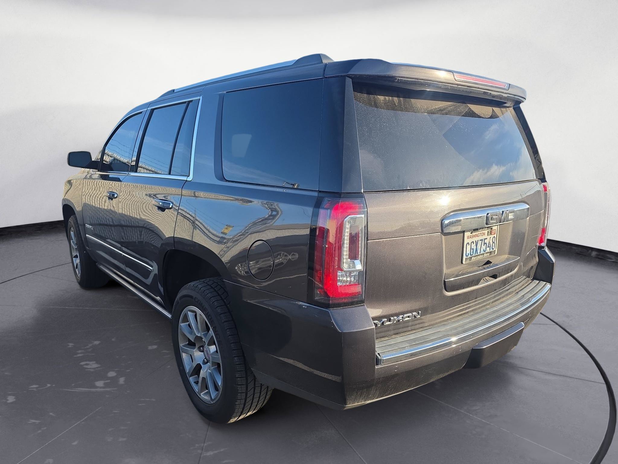 Used 2017 GMC Yukon Denali w/ Open Road Package RWD image 4