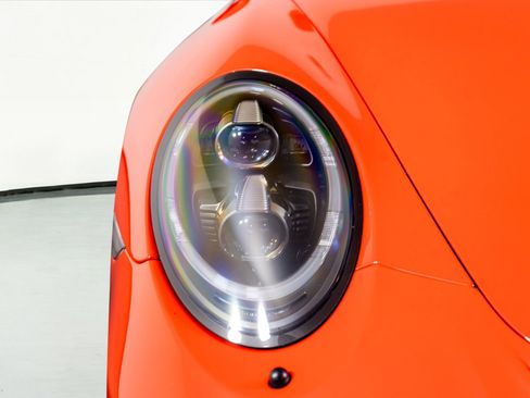 Used 2018 Porsche 911 GT3 image 23