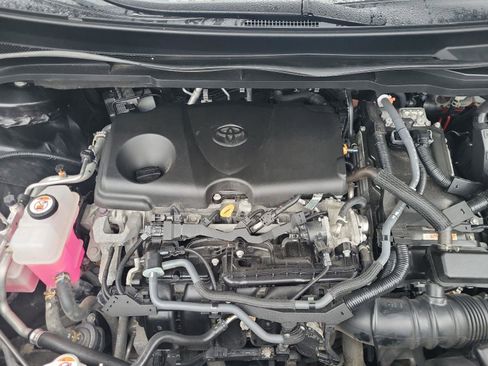 Used 2023 Toyota Sienna XLE image 33