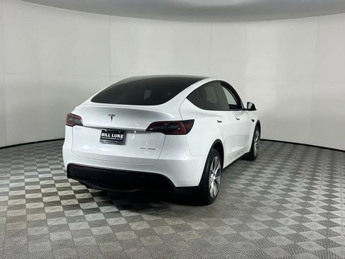 Used 2023 Tesla Model Y Long Range image 14