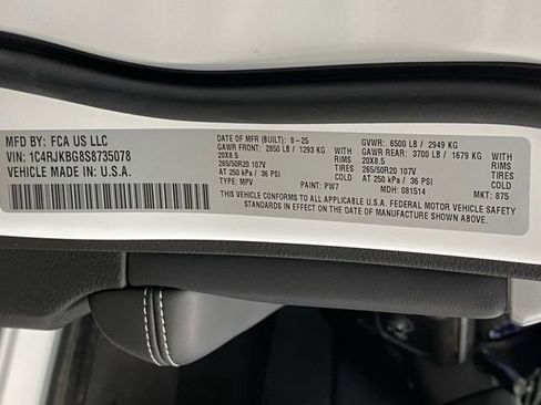 New 2025 Jeep Grand Cherokee L Limited w/ Black Appearance Package image 45