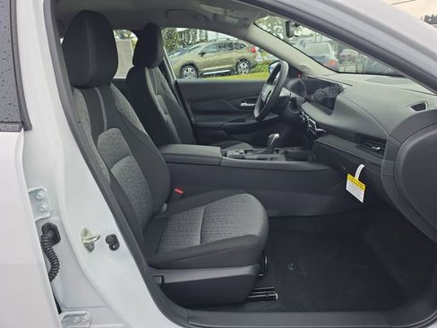 New 2026 Nissan Sentra SV w/ Floor Mat Package FWD image 9