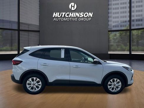 Used 2025 Ford Escape Active AWD/4WD image 8