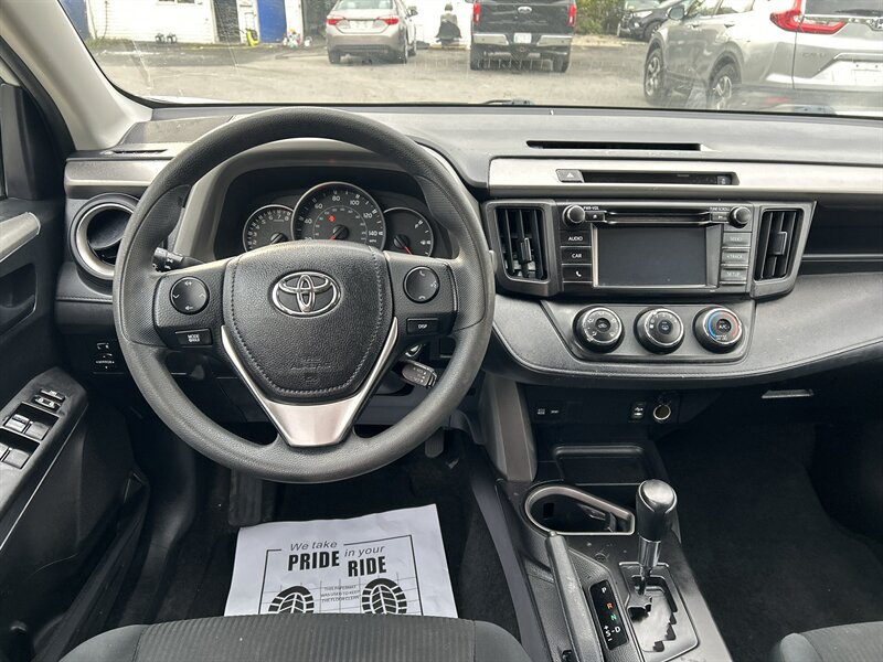 Used 2016 Toyota RAV4 LE AWD/4WD image 11