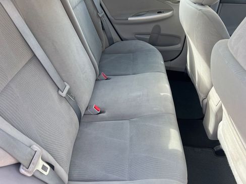 Used 2012 Toyota Corolla LE FWD image 12