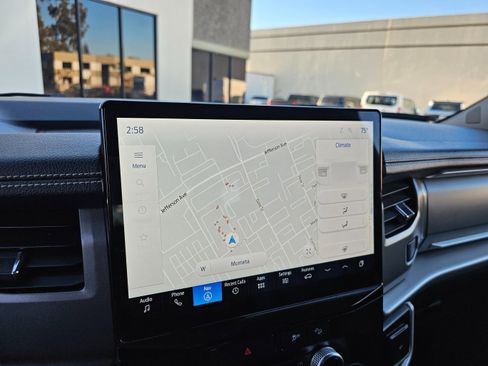 Used 2022 Ford Expedition XLT image 35