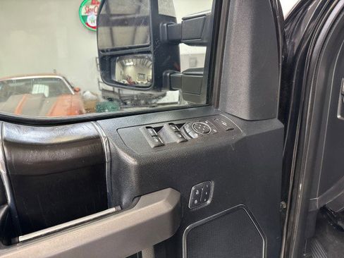 Used 2018 Ford F250 Platinum w/ Platinum Ultimate Package image 24