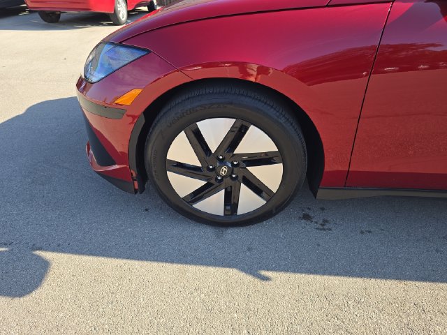 Certified 2024 Hyundai Ioniq 6 SE RWD image 10