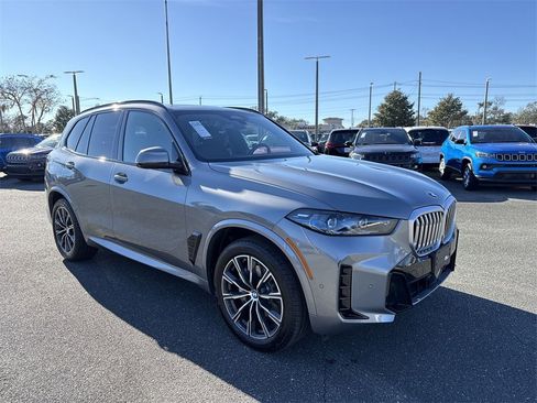 Used 2025 BMW X5 xDrive40i w/ Executive Package image 1