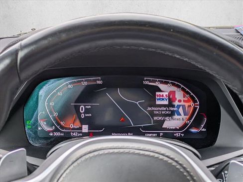 Used 2022 BMW X7 xDrive40i w/ M Sport Package image 11