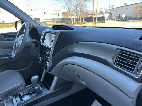 Used 2011 Subaru Forester 2.5X Touring image 34