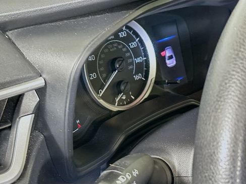 Used 2021 Toyota Corolla LE w/ Carpet Mat Package (TMS) image 11