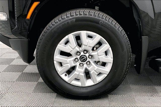 Used 2023 Nissan Frontier SV w/ SV Convenience Package AWD/4WD image 10