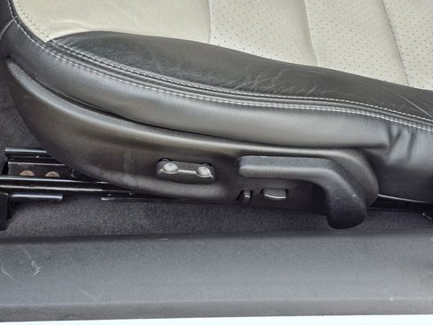 Used 2011 Chevrolet Corvette Grand Sport w/ Preferred Equipment Group image 62