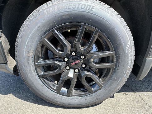 Certified 2024 GMC Sierra 1500 Elevation AWD/4WD image 9