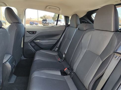 Certified 2025 Subaru Crosstrek 2.0i image 11