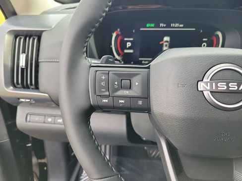 New 2026 Nissan Pathfinder SL FWD image 11