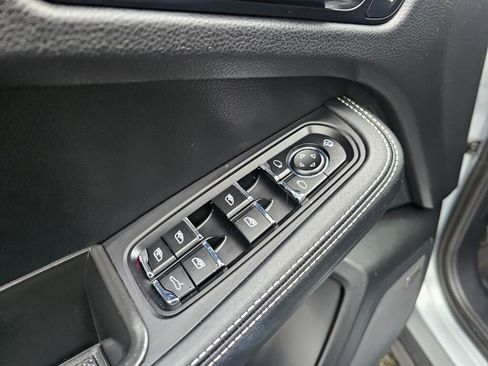 Used 2023 Porsche Macan image 26