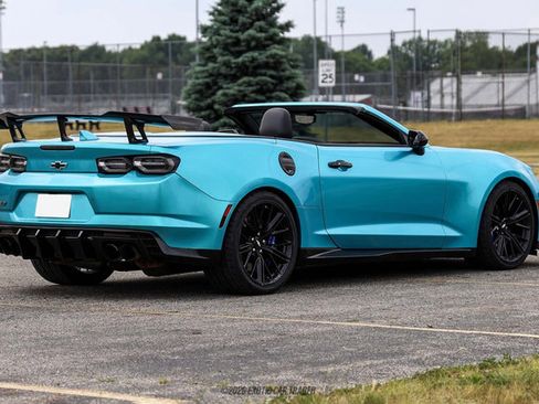 Used 2019 Chevrolet Camaro ZL1 RWD image 8