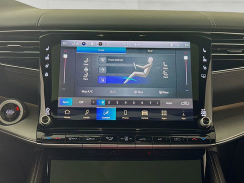 New 2026 Jeep Grand Wagoneer L Limited AWD/4WD image 16