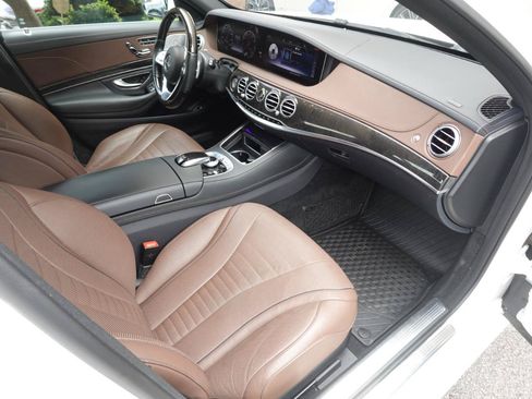Used 2019 Mercedes-Benz S 560 4MATIC Sedan image 17