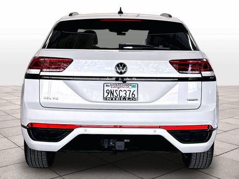 Used 2023 Volkswagen Atlas Cross Sport SEL R-Line AWD/4WD image 8